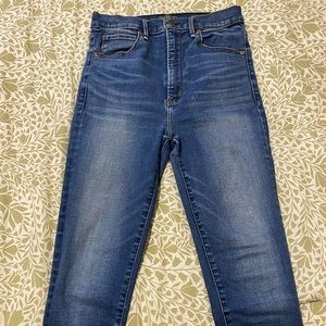 Abercrombie & Fitch Ultra High rise Jeggings. Light wash. Very stretchy!
